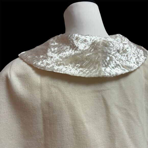 Simonton Says Designed by George Simonton Ivory Cape | Vintage | EUC - Picture 10 of 11